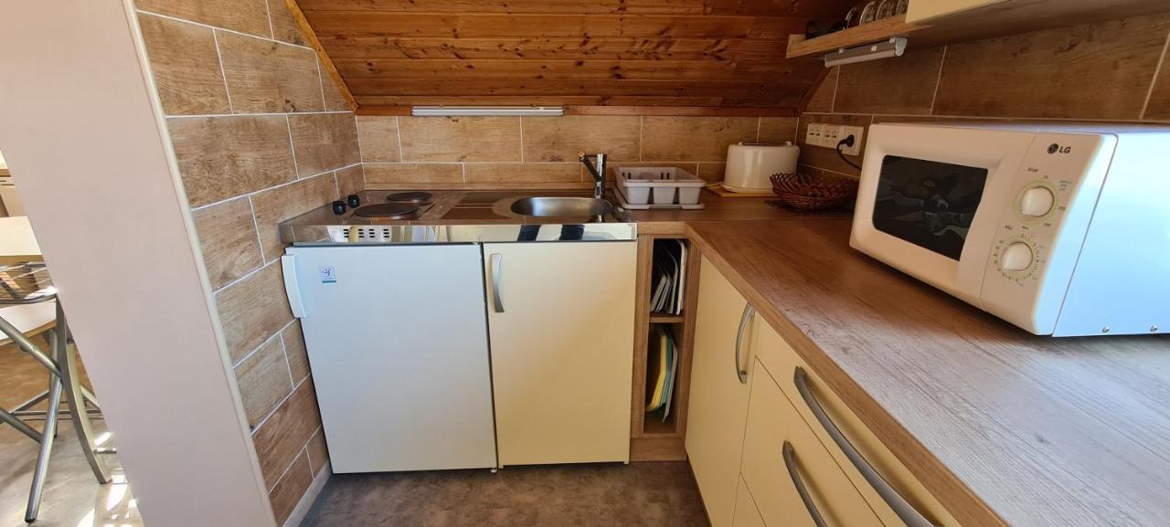 Hajas Família Kiadó Szobák Balatonmáriafürdő Esterno foto